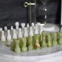 Jeu d'échecs moderne en marbre onyx blanc, plateau en pierre vert fait main, marbre naturel de qualité supérieure, résistant au feu, pour salon, cuisine, salle à manger