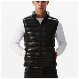 Veste matelassée imprimée OEM personnalisée pour hommes veste matelassée d'hiver personnalisée demi-manches à capuche mode légère - Product Image 3