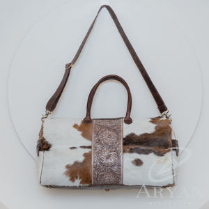 Bolso de Cuero de Vaca Hecho a Mano con Correa Ajustable PARA EL Hombro, Bolsa de Lona con Bolsillo Interior - Product Image 3