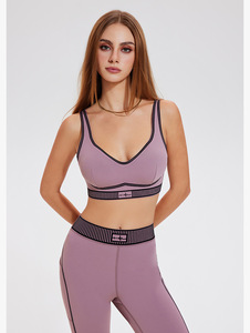 Ensemble de yoga pour femmes au meilleur design, respirant, léger, sans manches, 2 pièces, en spandex/nylon, taille haute, disponible en différentes couleurs - Product Image 3