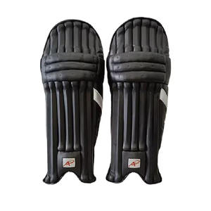 Protège-jambes professionnels légers pour équipement de protection de cricket pour une protection efficace des jambes de frappe - Product Image 1