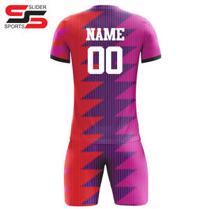 Venta Caliente de Uniformes de Fútbol Personalizables, 100% Poliéster, Transpirables, para Verano e Invierno, al por Mayor a Precio Económico - Product Image 4