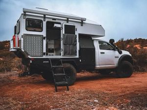 2025 4x4 Slide in Camper Slide on Camping Pick up Pop up Australian Standard off Road Pickup Truck Camper en venta pop up camper - Product Image 3