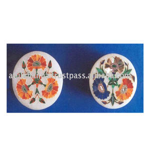 Boîte à bijoux ronde en marbre blanc poli fait à la main avec une Surface lisse et brillante pour le stockage des bijoux - Product Image 1