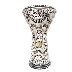 Gawharet El Fan Classic Brown, Darbuka Doumbek de Aluminio Hecha a Mano con Mosaico, Tambor Egipcio de Percusión - Product Image 1