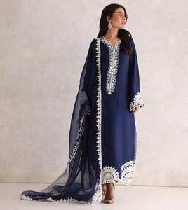 NUEVO DISEÑADOR WEAR HEAVY CHINE TRABAJO TOP, CON DUPATTA - Product Image 3