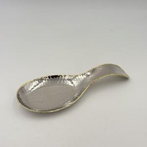 Nuevo Diseño Exclusivo de Reposacucharas con Diseño Martillado y Acabado Pulido Espejo de R B Overseas al Precio Más Bajo en India - Product Image 1
