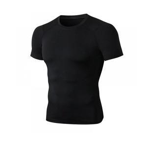 เสื้อยืดคอกลมแขนสั้นทรงสลิมฟิตสำหรับผู้ชาย สีดำล้วน แห้งเร็ว ผลิตจากผ้าโพลีเอสเตอร์ถัก สวมใส่สบายๆ สไตล์สปอร์ต - Product Image 1
