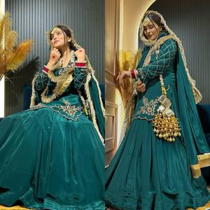 Venta caliente Ropa de boda para mujeres Pesado Natural Crep Seda Ofertas Trabajo a mano Bordado Secuencia Zari Work Classy Últimas fiestas principales - Product Image 1