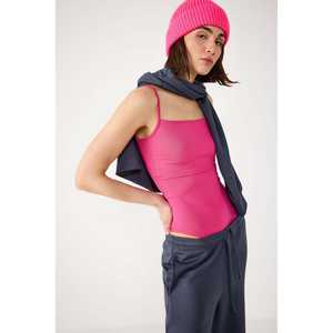 เสื้อสไตล์ลำลอง สายบาง ยืดได้ มีโลโก้ด้านหน้า ผ้าฝ้าย 100% คอกลม แขนสั้น - Product Image 1