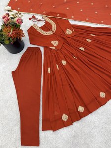 Nouvelle conception, style culturel du Punjab, couleurs vives, matériau semi-couture, ensemble salwar kameez sur mesure avec dupatta de SIE - Product Image 5