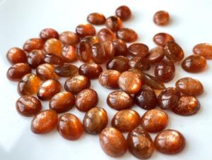 Cabochon ovale en pierre de soleil naturelle 3x5mm de qualité AAA-Cabochon ovale en pierre de soleil de qualité supérieure - Product Image 5