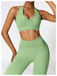 Ensembles de gym personnalisés pour femmes Taille élastique Respirant Solide Fitness Wear Nouvelle arrivée Fantaisie Débardeur Legging pour Yoga Personnalisé - Product Image 4