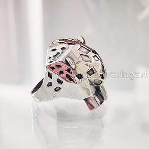 Anillo de Hombre con Cabeza de Pantera, Anillo de Sello Grande con Detalles de Artesanía, Joyería Personalizada Hecha a Mano, Anillo de Plata de Ley 925 - Product Image 2
