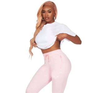 Conjunto de camiseta y pantalones de chándal para mujer de moda-Ideal para uso diario y entrenamientos-Material suave y duradero - Product Image 1