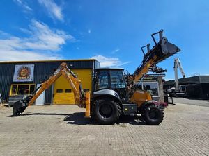 2025 CASE 570SV Chargeuse pelleteuse télescopique AC 4x4 - Product Image 3