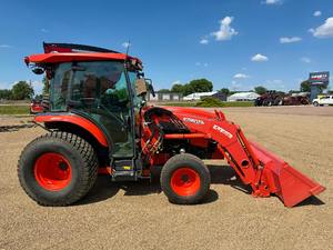 Tracteurs utilitaires agricoles Kubota M6-131 haute performance avec freins à disque humides à commande hydraulique à vendre - Product Image 6