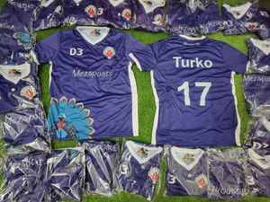 Uniforme de football américain personnalisé de haute qualité unisexe à manches courtes avec fonction respirante grande taille et logo personnalisé - Product Image 6