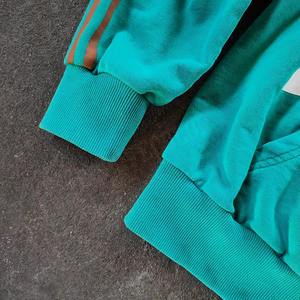 Sudadera con capucha y cremallera de felpa francesa 100% algodón, gruesa, estilo vintage, desgastada, con efecto descolorido por el sol y lavado ácido, para ropa urbana de invierno personalizada. - Product Image 3