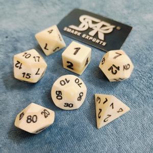 ชุดลูกเต๋า RPG กระดูกควายขัดเงาเป็นมิตรกับสิ่งแวดล้อมมีรูปทรงหลายด้านเพื่อการเล่นเกมที่ราบรื่นและดูคลาสสิก - Product Image 6