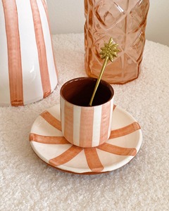 Cuillère à thé en laiton doré au design floral Ustensile élégant et élégant pour thé café salle à manger et décor de cuisine - Product Image 3