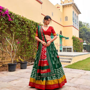 Nouveau concepteur entièrement cousu Tussar soie imprimé feuille d'impression Lehenga Choli ensemble sud de Style indien fête de mariage porter prêt à porter - Product Image 1