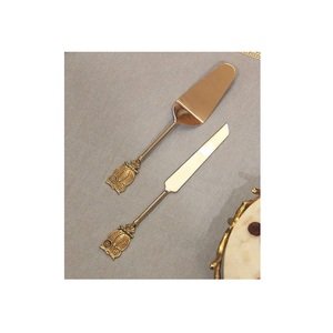 Cubiertos Cuchillo de queso Juego de servidor de queso para espátula de mantequilla con mango de latón Servidor de cuchillo de pastel de acero inoxidable a bajo costo - Product Image 5