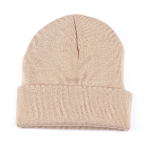 Bonnet en tricot uni personnalisé | Chapeau d'hiver à revers unisexe | Bonnet de couleur unie en acrylique doux pour hommes et femmes - Product Image 1