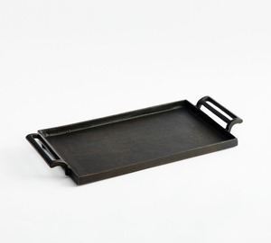 Plateau rond en aluminium fini de qualité supérieure pour une décoration intérieure élégante et une utilisation quotidienne sur une table à manger, une cuisine ou une table basse - Product Image 4