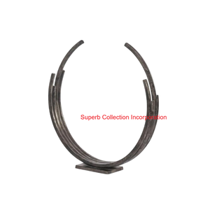 Sculpture d'anneau de cercle en métal argenté moderne avec base en marbre pour décoration de bureau de table en aluminium élégant - Product Image 3