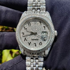 นาฬิกาผู้ชายดีไซน์ฮิปฮอปสุดหรู ประดับเพชรโมอิสซาไนต์ระดับพรีเมียม สายสแตนเลสสตีล ตัวเรือนหนา 5 มม. แบบอนาล็อก - Product Image 1