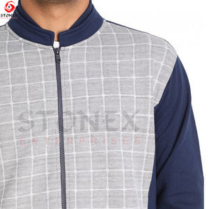 เสื้อสเวตเตอร์ผ้าคอตตอนสำหรับผู้ชายเสื้อสเวตเชิ้ตสีน้ำเงินเข้มแบบผลิตจากปากีสถาน - Product Image 5