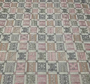 Tissu de broderie en coton Cambric 44 largeur de qualité supérieure pour les déguisements de filles et le matériel Lehenga approvisionnement en gros - Product Image 4