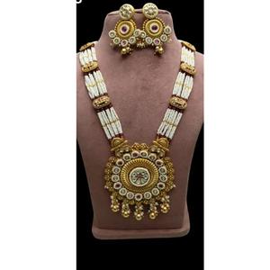 Collier temple en or antique avec boucles d'oreilles Lakshmi Kasu collier de mariée ensemble classique ensemble de bijoux grand temple ensemble d'or ensemble de mariage - Product Image 1