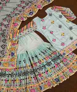 Modern Best Price Silk Top Pant Dupatta Set: Conjunto moderno de Top pantalón de seda dupatta disponible a los mejores precios, ofreciendo inmejorable - Product Image 3