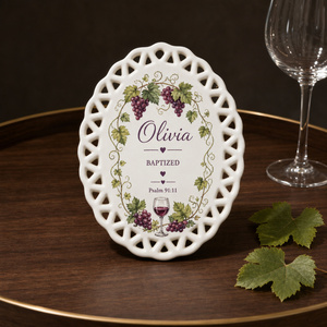 Ornamento in Ceramica Personalizzato Stile Art Déco con Motivo a Graticola Ovale, Stampa di Ghirlanda di Ortensie e Lavanda dai Tonalità Delicate per Anniversari e Lauree - Product Image 4