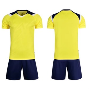 Camiseta de fútbol de calidad tailandesa con sublimación completa, uniforme de fútbol de Club personalizado, camisetas de fútbol, ropa de fútbol, kits de equipos, ropa deportiva de verano - Product Image 4
