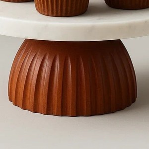 Support à gâteau moderne en marbre blanc avec base en bois cannelé, support à gâteau rond de luxe, plateau de présentation de desserts pour mariage ou fête - Product Image 5