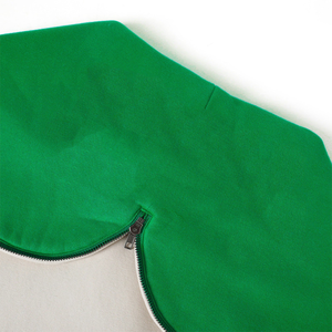 Sudadera con Capucha Unisex de Felpa Premium de Invierno de Norfolk State, Bordado Chenille, Bolsillo Canguro, Detalles en Verde/Dorado, 100% - Product Image 5