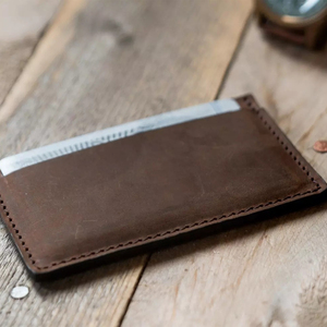 กระเป๋าสตางค์หนังทนทานลายนูนสำหรับผู้ชายที่ใส่นามบัตรหนังเรียบลายนูนโลโก้แบบกำหนดเอง - Product Image 4