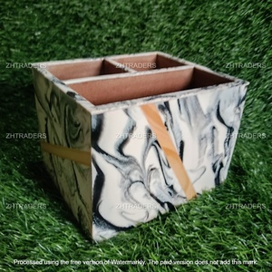 Porte-couverts de luxe en résine et incrustation de bois fait à la main avec organisateur de forme personnalisée pour table à manger et décor de cuisine - Product Image 4