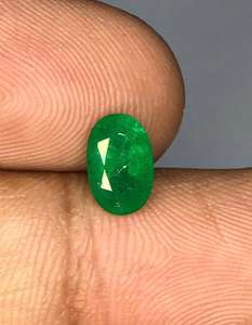 ตัดรูปวงรีเป็นเหลี่ยมเพชรพลอยมรกตธรรมชาติอัญมณีมรกตสีเขียวมรกตที่อุดมไปด้วย - Product Image 2