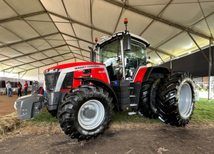 Venta al por Mayor de Tractores Agrícolas Nuevos de la Marca Massey Ferguson con Tracción en las 4 Ruedas - Product Image 4