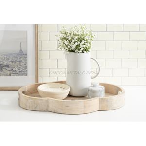 Bandeja de madera de acacia de lujo en color tostado cálido con forma de nube creativa y acabado pulido, ideal para exhibición decorativa - Product Image 1