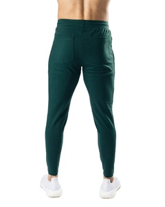 Pantalon homme pour usage décontracté, tissu doux et résistant, avec taille ajustable et coupe simple. - Product Image 2