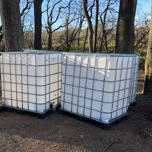 Tanque IBC de Plástico de 1000L Personalizado de Fábrica con Jaula de Acero para Almacenamiento de Productos Químicos Líquidos, Almacenamiento de Agua, Uso Industrial, Duradero - Product Image 1