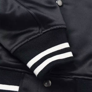Venta al por mayor de los hombres de satén Varsity chaqueta de invierno con rayas acanaladas dobladillo estilo universitario de béisbol de alta calidad de los hombres de satén Varsity chaqueta - Product Image 3