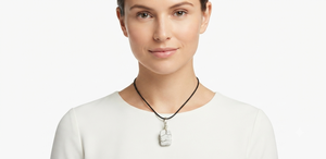 Pendentif en howlite blanche naturelle, forme rectangulaire, pierre polie, bijoux de mode avec cordon noir, collier enroulé de fil - Product Image 2