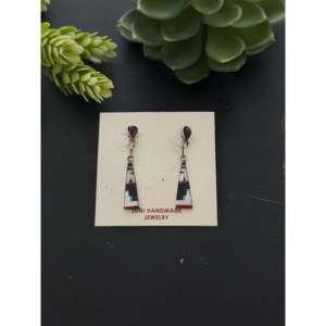 Boucles d'oreilles pendantes géométriques Zuni faites à la main en argent sterling et pierres multiples, idéales pour un cadeau - Product Image 1