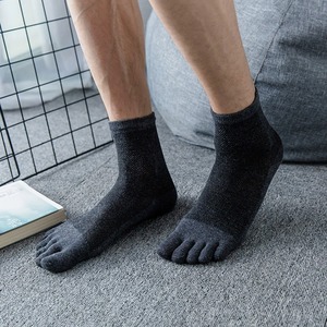 Lightweight Cotton Five <b>Toe</b> <b>Socks</b> Custom Logo Breathable Eco-Friendly Crew Fit for Daily Wear Work Casual Youth Basic Colors - Product Image 4